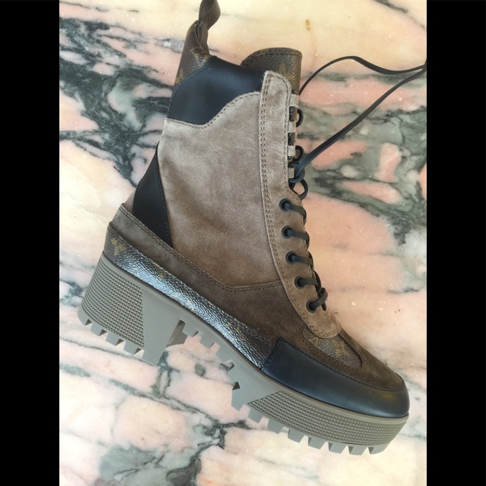 Louis Vuitton laureate desert boot